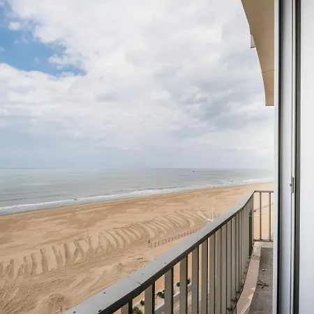 Palmas 501 Spacious With Sea Views Apartment