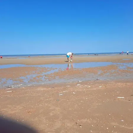 In For 7 Person Koksijde